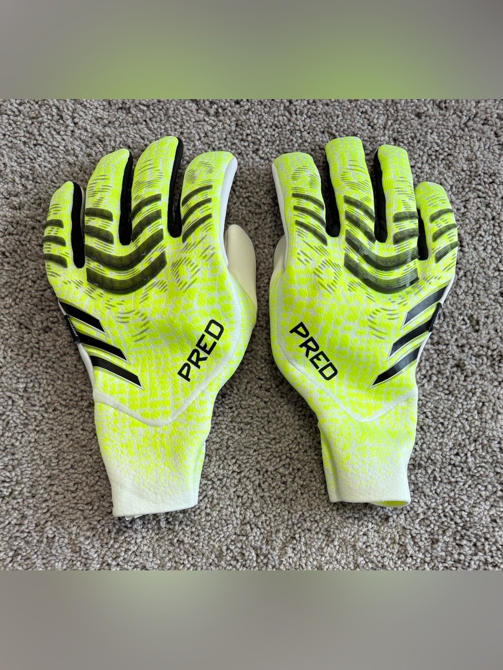 adidas Predator GK Soccer Gloves PRO Fingersave JN5354 Lucid Lemon Black Size 12